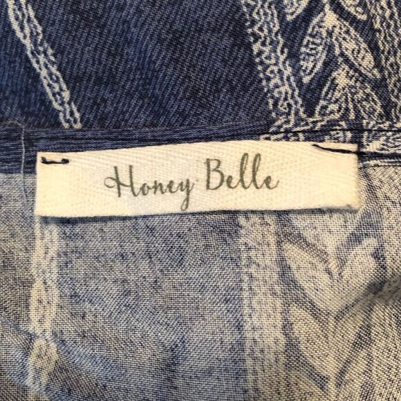 3 for $30! Honey belle patterned tunic - Picture 4 of 10